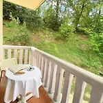 Hotel Entrerobles 2*