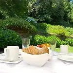 Hotel Entrerobles Sabaris