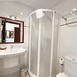 Hotel Entrerobles