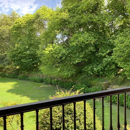 Hotell Entrerobles 2*