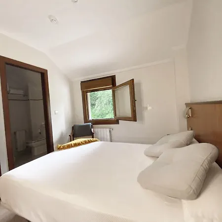 Entrerobles Ξενοδοχείο 2*