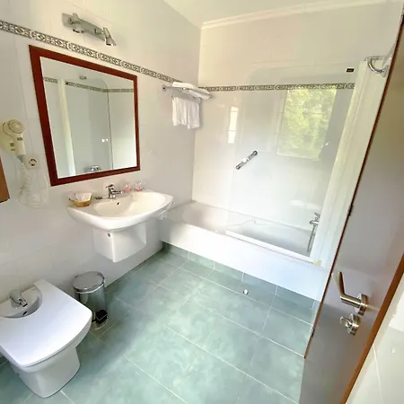 Ξενοδοχείο Entrerobles 2*