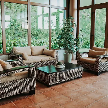 Hotel Entrerobles Sabaris