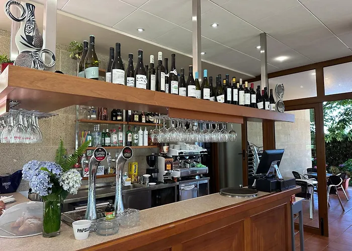 安特雷里罗伯斯酒店