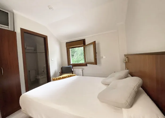 Entrerobles מלון 2*