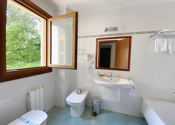 Entrerobles Отель Сабарис