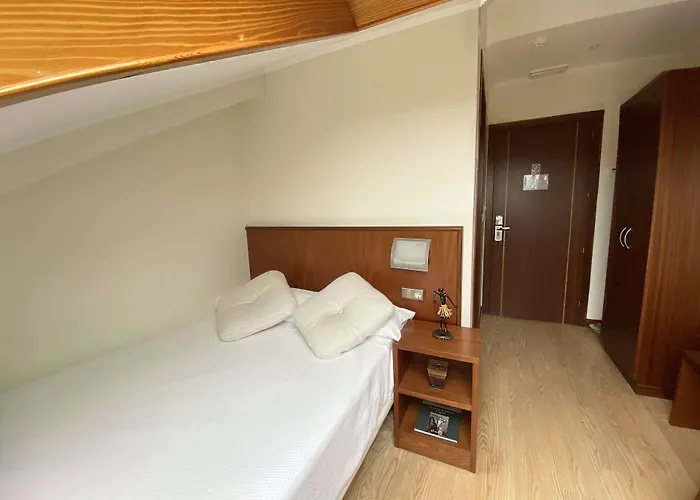 מלון Entrerobles