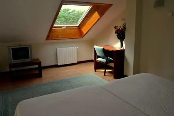 Entrerobles Отель Сабарис